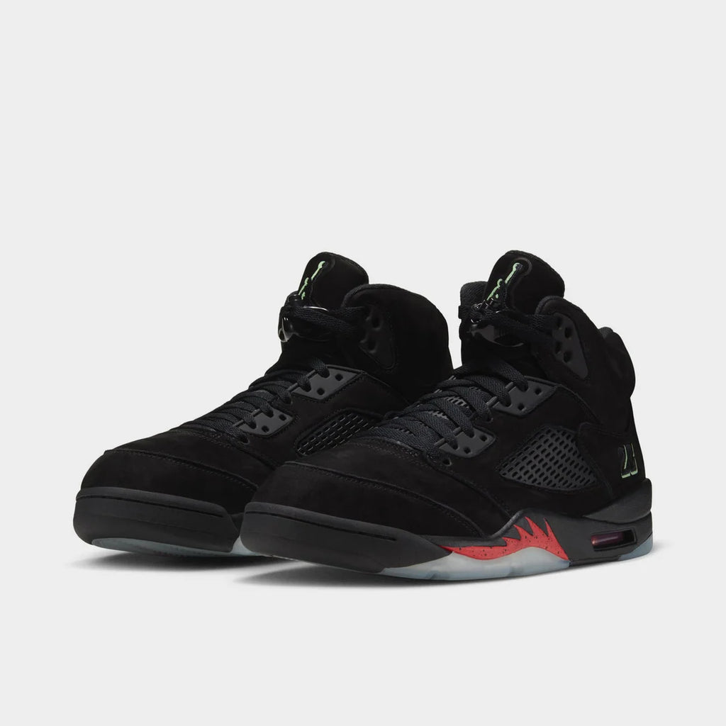 Air Jordan 5 Retro “Halloween” – Black / Picante Red