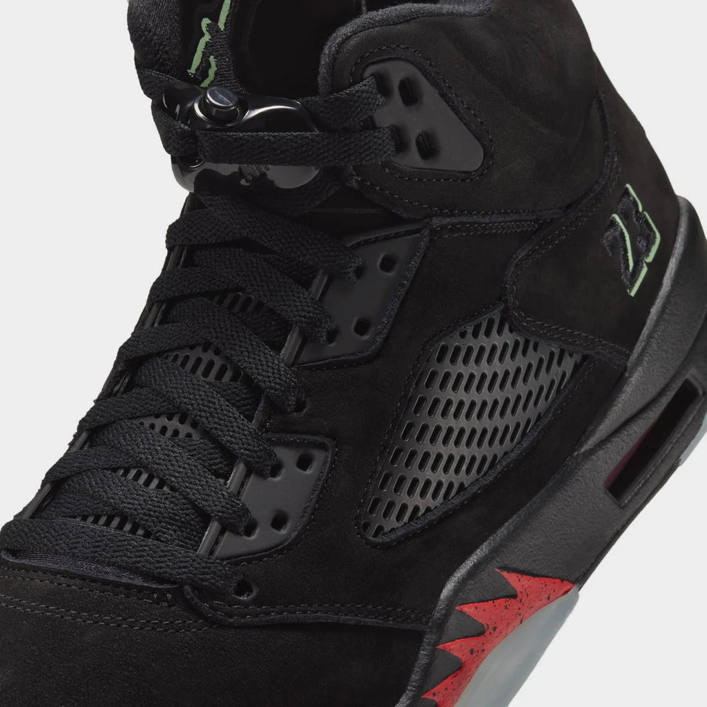 Air Jordan 5 Retro “Halloween” – Black / Picante Red