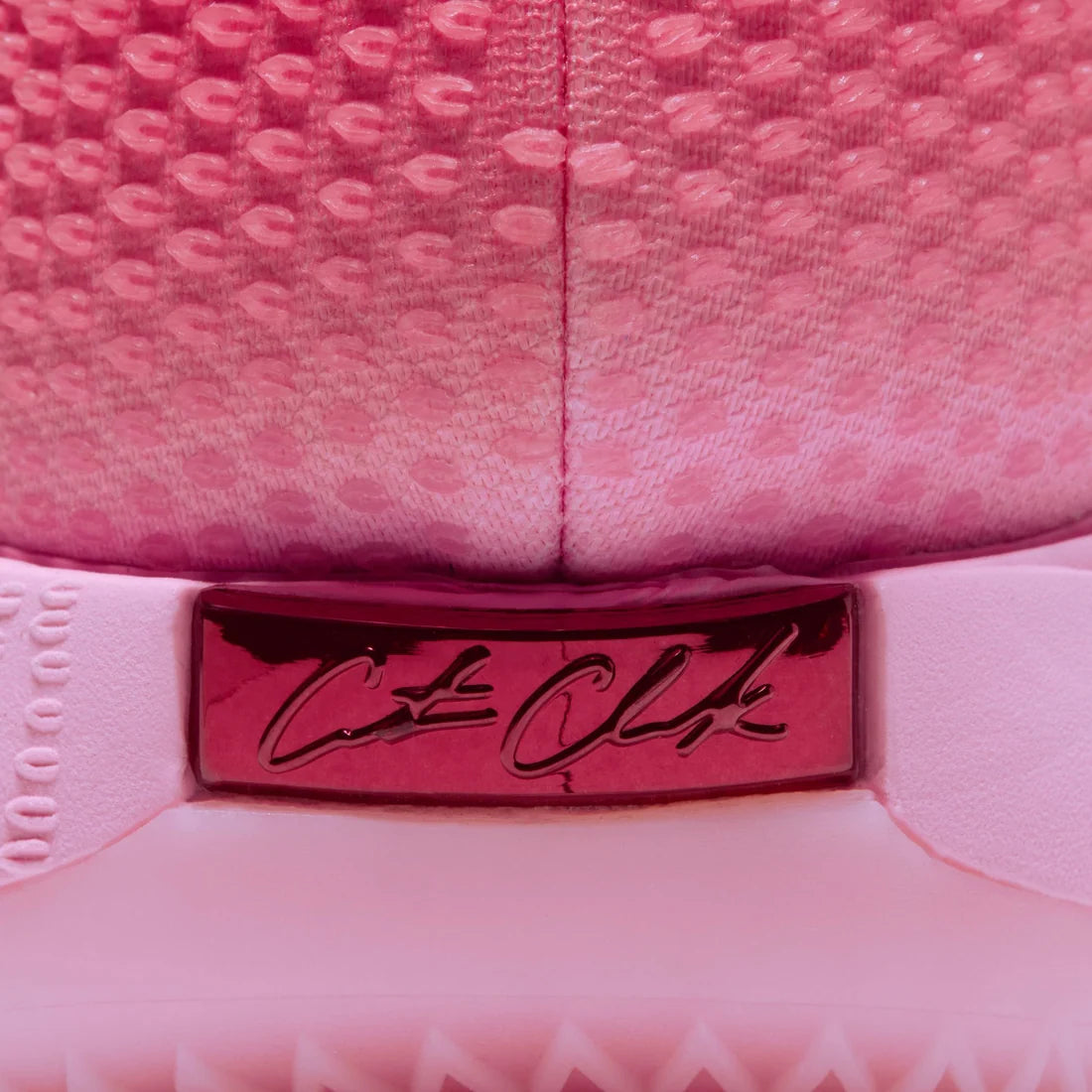 Nike Women’s Caitlin – Hot Punch / Neo Pink