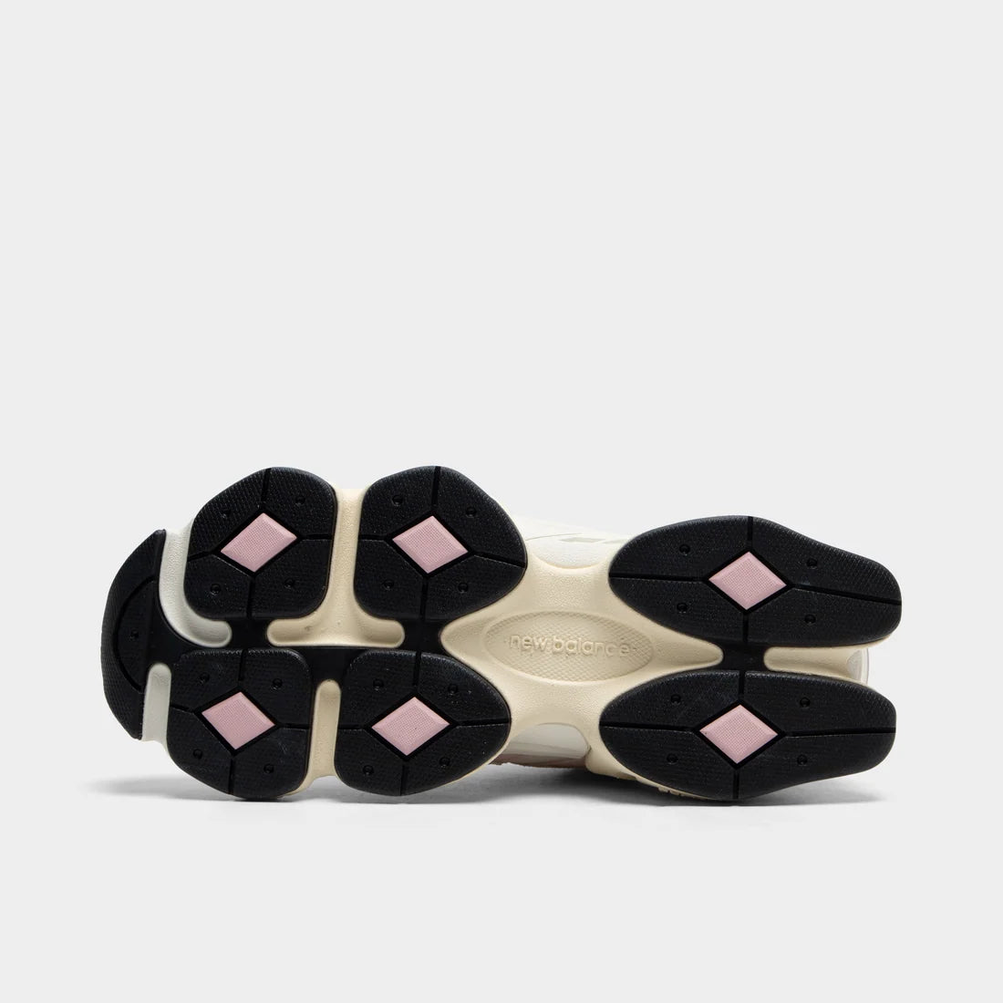 New Balance 9060 – White / Pink / Silver Metallic