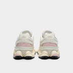 New Balance 9060 – White / Pink / Silver Metallic