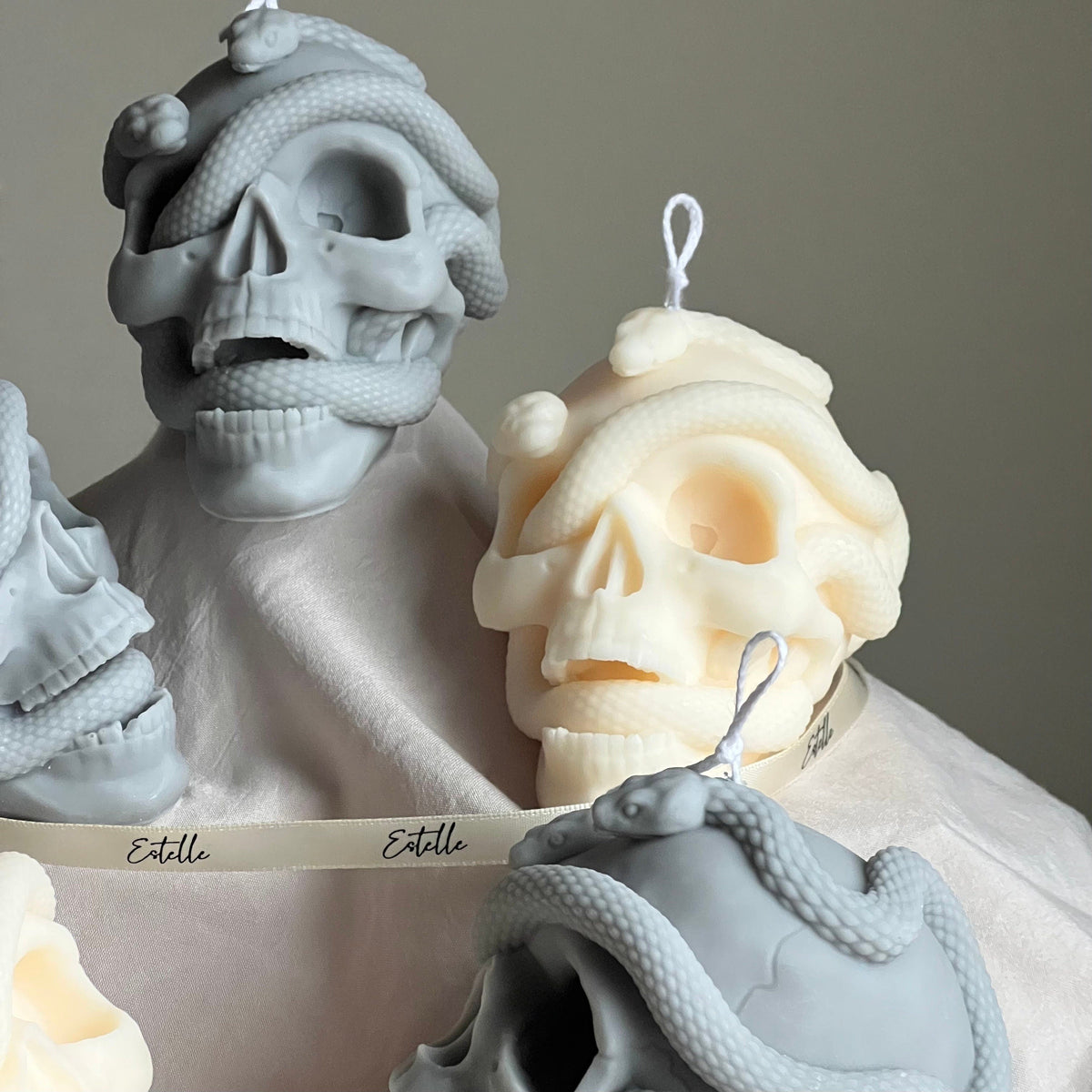 Skull Candle with Snakes: Spooky Halloween Soy Wax Decor-1